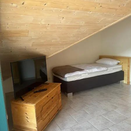 Im Nachbargebaeude Apartmán